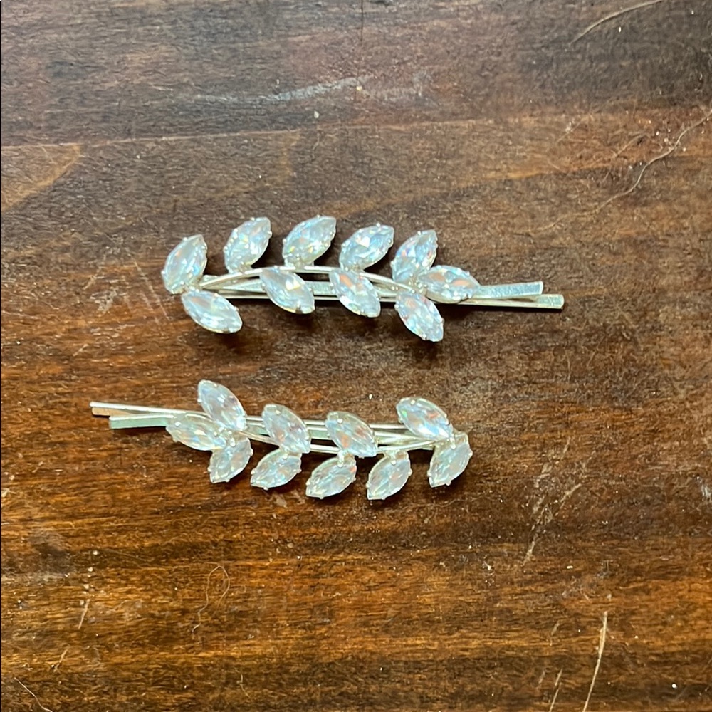 Claire's Silver Leaf Hair Clips